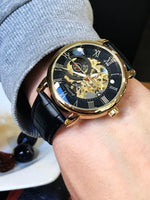 Forsining logotipo 3d design oco gravura preto caso dourado esqueleto de couro relógios mecânicos masculino marca luxo heren horloge