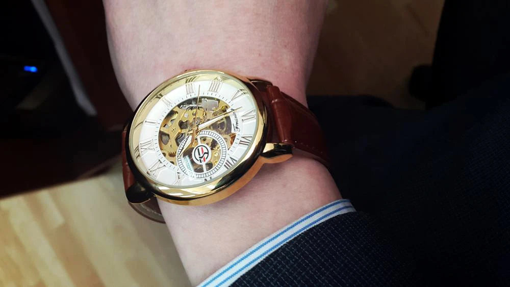 Forsining logotipo 3d design oco gravura preto caso dourado esqueleto de couro relógios mecânicos masculino marca luxo heren horloge