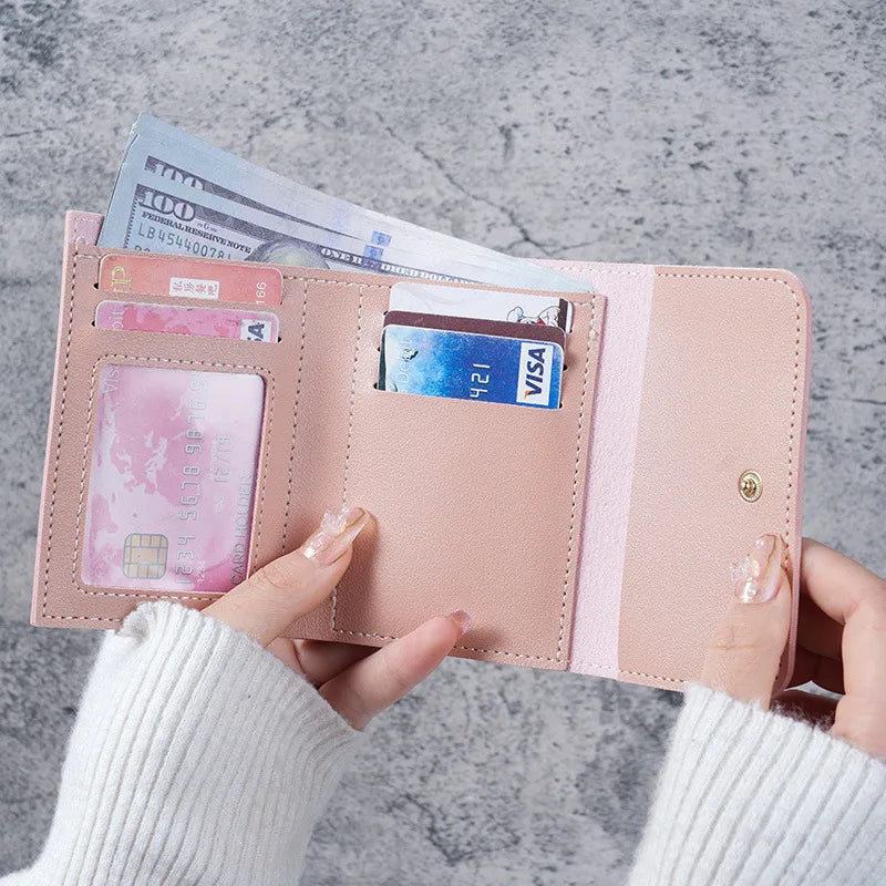 Novas carteiras fofas para mulheres pequeno ferrolho menina titular do cartão de crédito para couro do plutônio bolsa de moedas carteira feminina bolsas curtas para mulheres