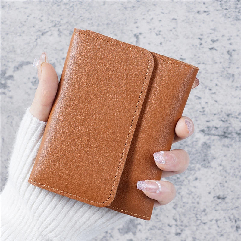 Novas carteiras fofas para mulheres pequeno ferrolho menina titular do cartão de crédito para couro do plutônio bolsa de moedas carteira feminina bolsas curtas para mulheres