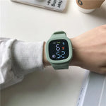 Masculino feminino relógio led digital esportes relógio para crianças meninos meninas quadrado grande dial à prova dwaterproof água silicone relógio de pulso eletrônico masculino