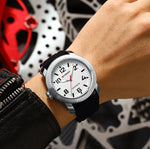CURREN Moda Simples Relógios Masculinos com Grande Mostrador de Numerais Relógio de Pulso de Quartzo para Cavalheiro de Negócios com Pulseira de Silicone