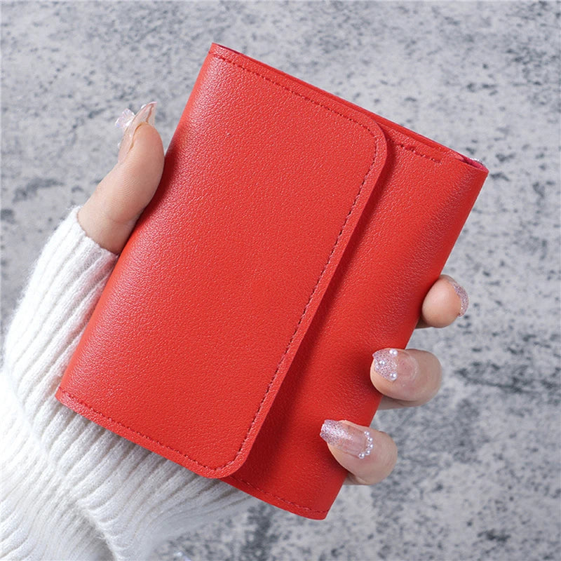 Novas carteiras fofas para mulheres pequeno ferrolho menina titular do cartão de crédito para couro do plutônio bolsa de moedas carteira feminina bolsas curtas para mulheres