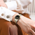 Curren relógios femininos moda original relógio de pulso de quartzo para senhoras mostrador romano deslumbrante diamante à prova dwaterproof água luminosa luxo novo