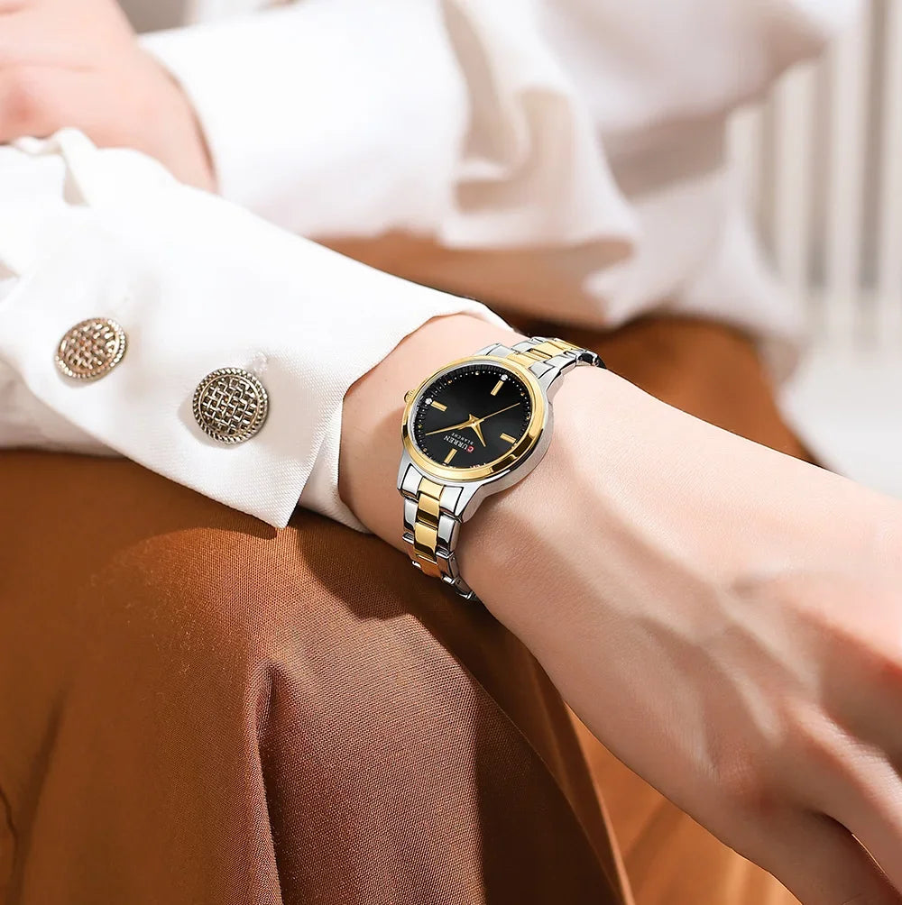 Curren relógios femininos moda original relógio de pulso de quartzo para senhoras mostrador romano deslumbrante diamante à prova dwaterproof água luminosa luxo novo